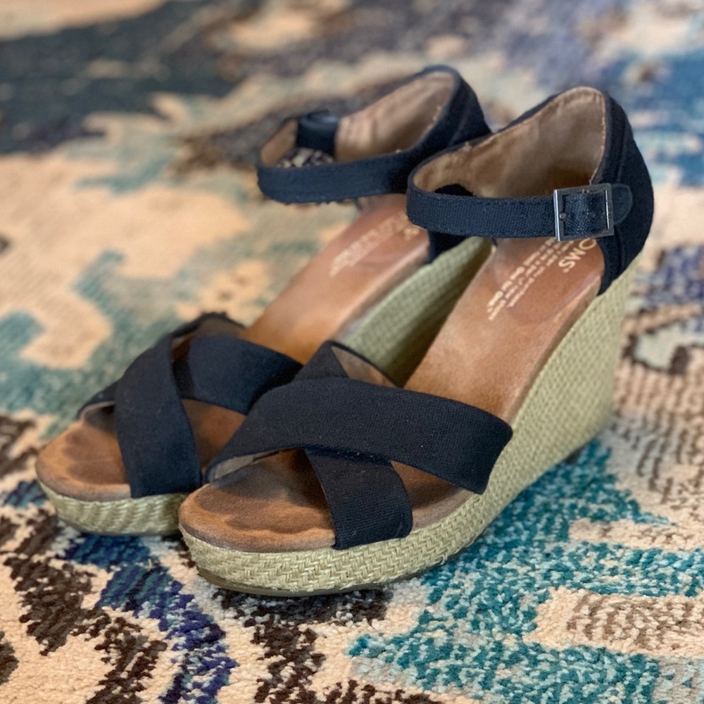 Toms Wedge Sandals